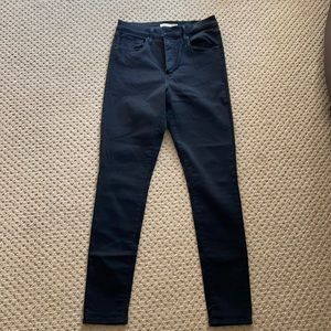 Levi’s Mile High Super Skinny